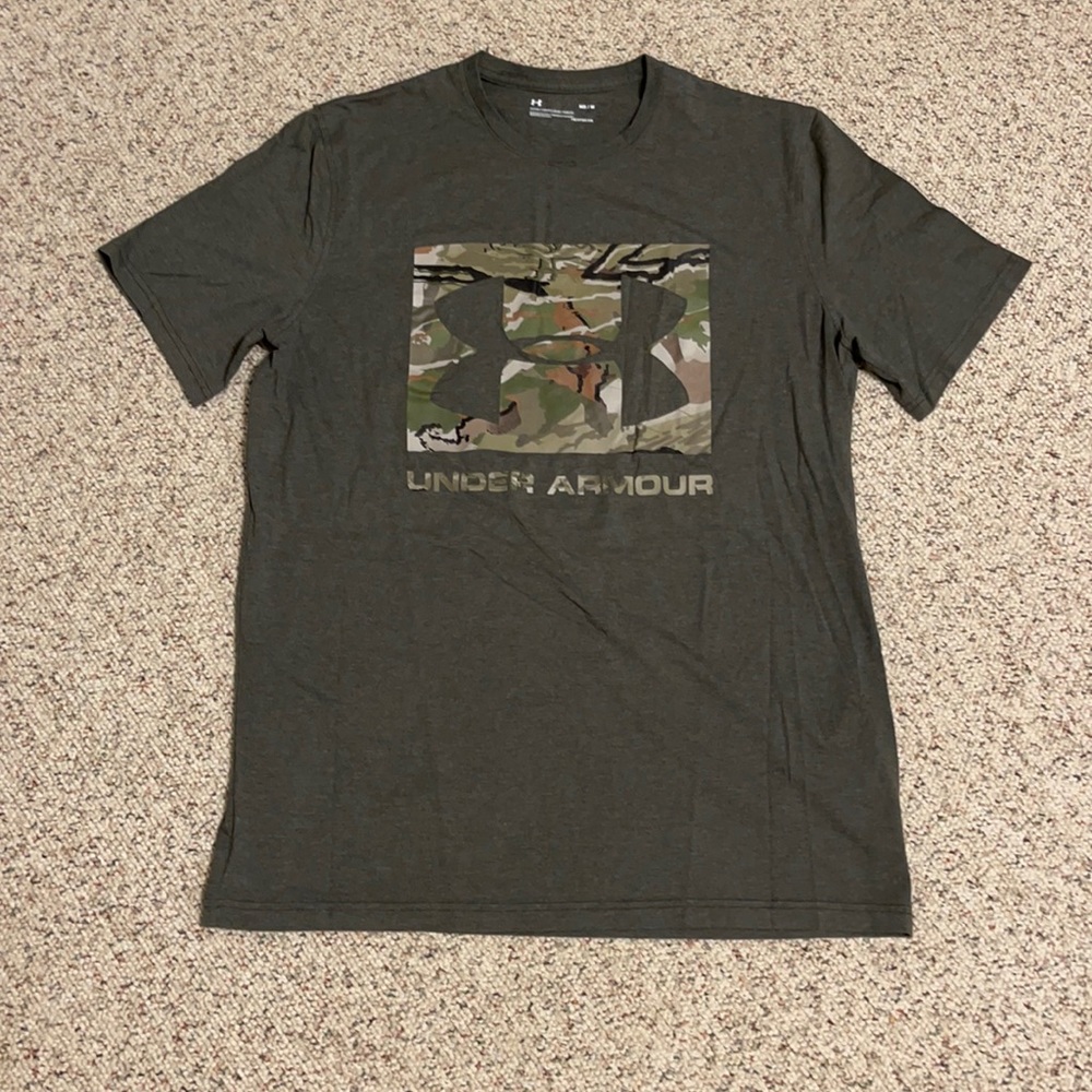 Under Armour T-shirt. Camouflage design. NWOT